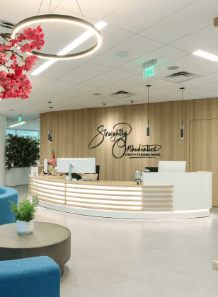 STRAIGHTLY ORTHODONTICS Display